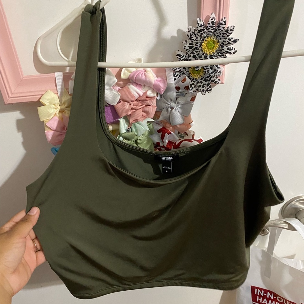 Express size large top
